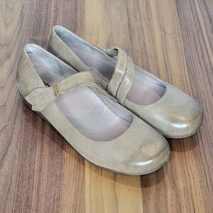 Abeo Talia Women's Size 8N Mary Jane Comfort Ballet Flats Tan Taupe Natural